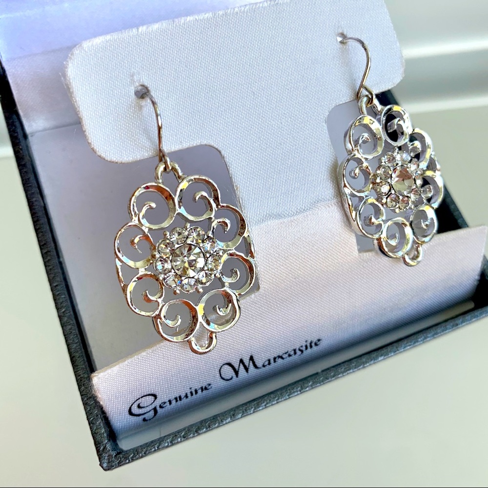 Marcasite Dangle Earrings in gift box new Silver crystal Holiday